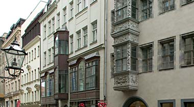 Hainstraße 8 (rechts)